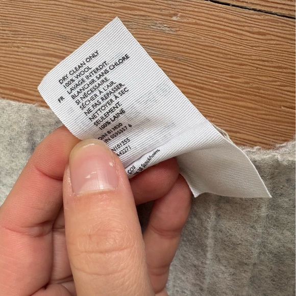 COS Wool Pleated Fringe Grey Scarf - Picture 4 of 9